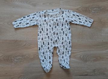 Pyjama 12-18 mois beschikbaar voor biedingen