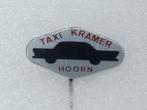 SP1943 Speldje Taxi Kramer Hoorn, Collections, Broches, Pins & Badges, Utilisé, Enlèvement ou Envoi