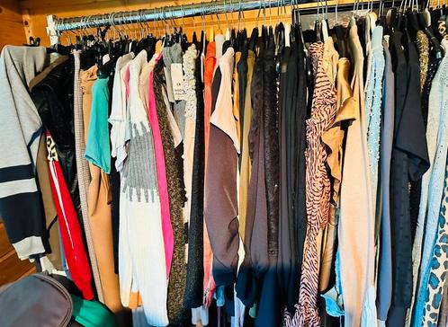 Lot de restes de vêtements pour femmes NEUFS, Vêtements | Femmes, Packs de vêtements pour femmes, Neuf, Enlèvement ou Envoi