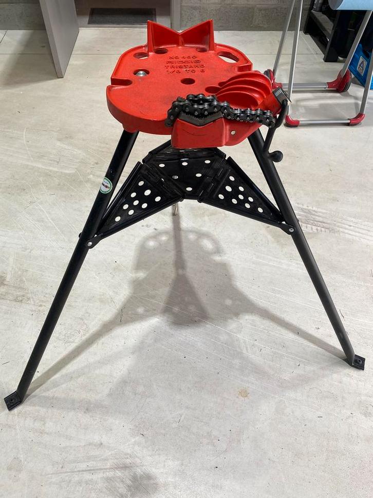 Ridgid Tristand/ Driepikkel 1/8 tot 6 duim, Doe-het-zelf en Bouw, Werkbanken, Zo goed als nieuw, Ophalen