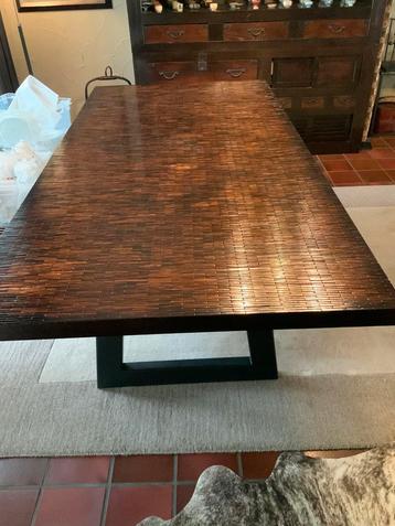 Unieke Vintage Bamboo tafel op ijzer schragen beschikbaar voor biedingen