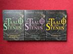 ROBERT CARTER DE TAAL DER STENEN DE COMPLETE TRILOGIE IN GOE, Boeken, Ophalen of Verzenden