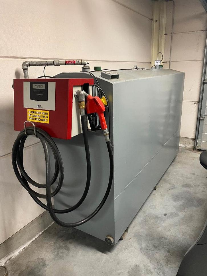 mazouttank, Doe-het-zelf en Bouw, Verwarming en Radiatoren, Gebruikt, Overige typen, 80 cm of meer, 150 cm of meer, Ophalen