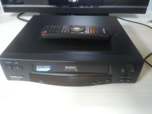 Enregistreur vidéo Samsung SV-210X avec télécommande, TV, Hi-fi & Vidéo, Lecteurs vidéo, Utilisé, Lecteur ou enregistreur VHS