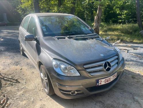 Mercedes Classe B 180 CDI - Automatique - 2011 - Accidentée, Auto's, Mercedes-Benz, Particulier, B-Klasse, Radio, Diesel, Automaat