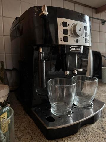 MACHINE EXPRESSO FULL AUTOMATIQUE DELONGHI MAGNIFICA S beschikbaar voor biedingen
