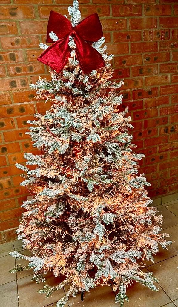 Mooie kerstboom 1m80 met versiering, Diversen, Kerst, Nieuw, Ophalen