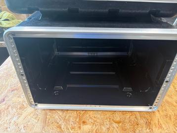 Flightcase ABS Thomann 6U beschikbaar voor biedingen