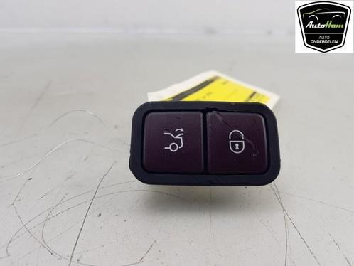 SCHAKELAAR C-Klasse AMG (W205) (|A2208211479|), Auto-onderdelen, Dashboard en Schakelaars, Mercedes-Benz, Gebruikt