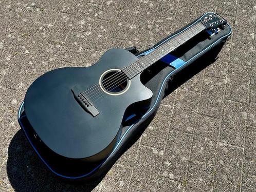 Martin 2023 GPC-X1E Black + Gigbag, Muziek en Instrumenten, Snaarinstrumenten | Gitaren | Akoestisch, Zo goed als nieuw, Western- of Steelstringgitaar