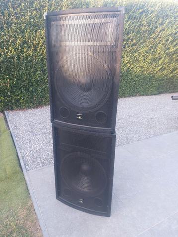 2 x Monacor 15 inch luidsprekers passief  beschikbaar voor biedingen
