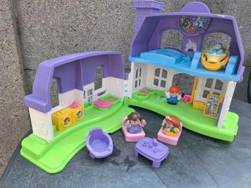 Little people poppenhuis Fisher Price beschikbaar voor biedingen
