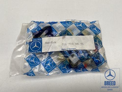 NOS bevestigingsset portier voor Mercedes-Benz W126, Auto-onderdelen, Interieur en Bekleding, Mercedes-Benz, Nieuw, Ophalen of Verzenden