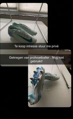voetbalschoenen 40,5(van profvoetballer gekregen), Kleding | Heren, Schoenen, Blauw, Sportschoenen, Nike, Ophalen of Verzenden