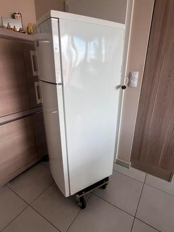 AEG Santo koel-/vriescombinatie, Elektronische apparatuur, Koelkasten en IJskasten, Ophalen, Gebruikt, Met vriesvak