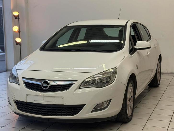 Opel Astra 1.7 diesel - Garantie 12 mois, Autos, Opel, Entreprise, Astra, ABS, Airbags, Air conditionné, Alarme, Bluetooth, Ordinateur de bord