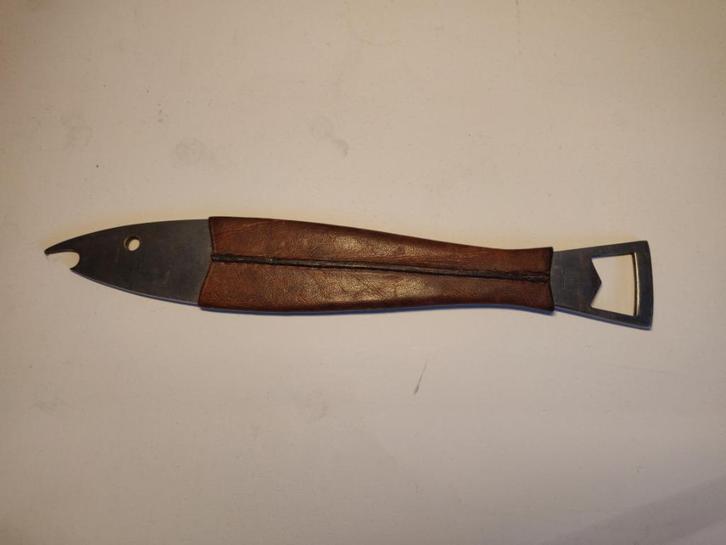 Vintage flesopener flesopener van Carl Aubock 1950, Huis en Inrichting, Keuken | Bestek, Ophalen of Verzenden