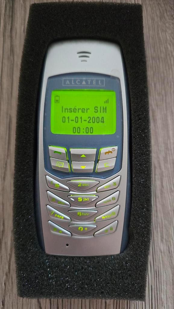 Téléphone Alcatel one touche 153, Telecommunicatie, Mobiele telefoons | Overige merken, Ophalen of Verzenden