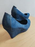Chaussures à semelles compensées nebuck bleu, Enlèvement ou Envoi, Comme neuf, Bleu