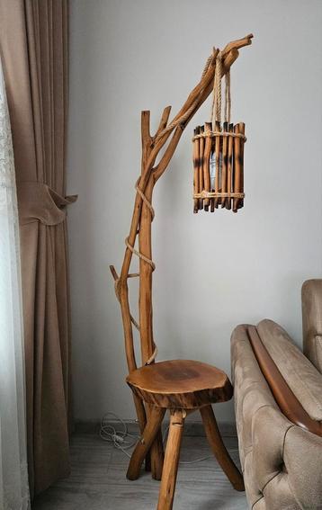 Lamp beschikbaar voor biedingen