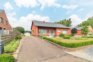 Verzorgde gelijkvloerse woning met zicht op groen in Koersel beschikbaar voor biedingen