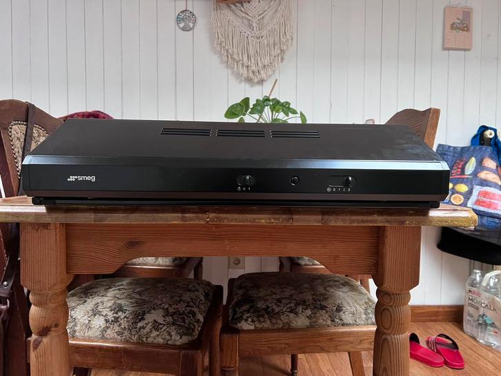 Smeg onderbouw dampkap zwart 60 cm, nieuw, Elektronische apparatuur, Afzuigkappen, Nieuw, Inbouw, Onderbouw afzuigkap, 200 tot 400 m³ per uur