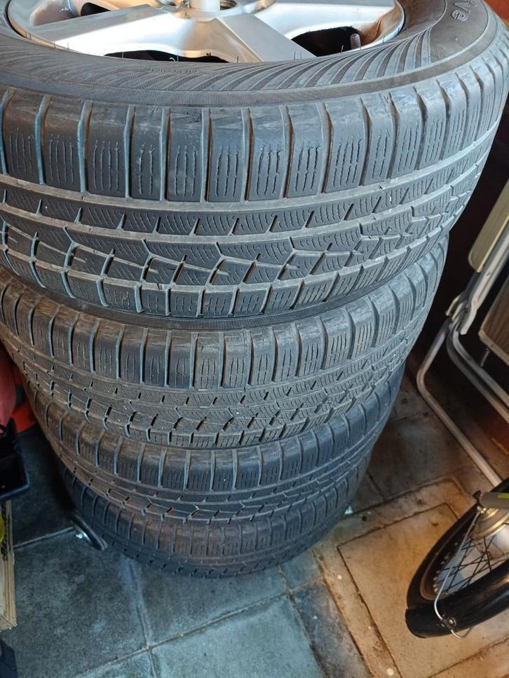 Pneus neige 225/55R16 100H avec jantes en alliage 5 trous, Auto-onderdelen, Banden en Velgen, Band(en), Ophalen