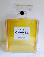 Chanel - Reuzenpop 34 cm - Plexi - Nieuw, Verzamelen, Parfumverzamelingen, Ophalen of Verzenden, Nieuw