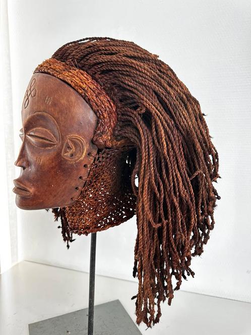 Top Chokwe masker  Afrikaanse kunst privé collectie Matadi, Antiek en Kunst, Kunst | Niet-Westerse kunst, Verzenden