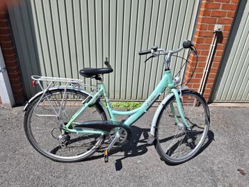 Meisjesfiets  beschikbaar voor biedingen