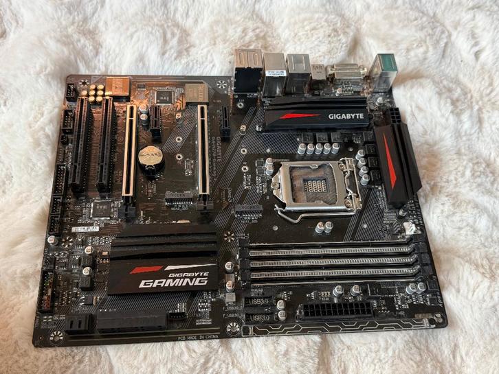 Carte mère Gigabyte GA-H270 Gaming 3, Informatique & Logiciels, Cartes mères, Utilisé, Intel, DDR4, Enlèvement ou Envoi