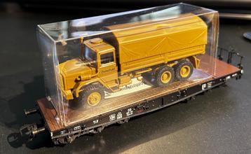 3263. Platte wagen beladen met een H0 Märklin-truck. beschikbaar voor biedingen