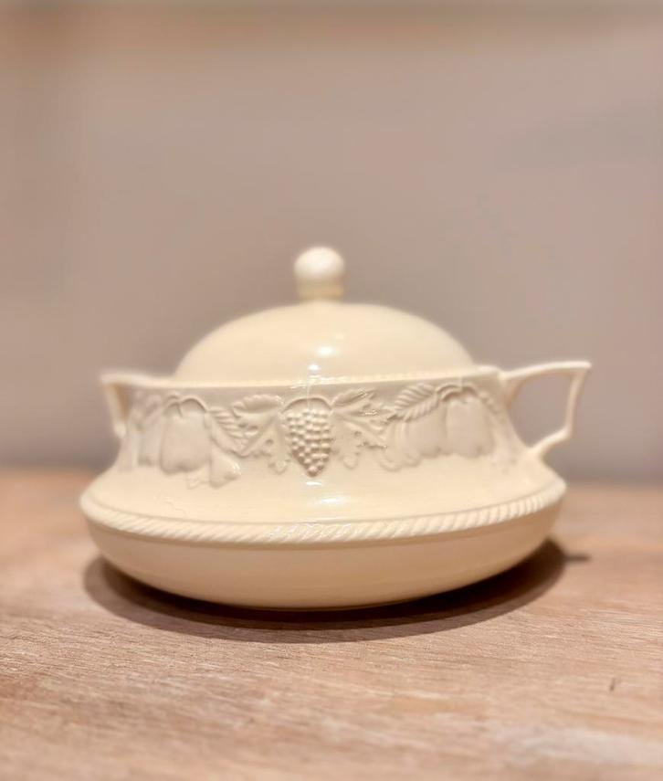 Soupière Royal Stafford – Élégance Anglaise Intemporelle, Antiek en Kunst, Antiek | Servies los, Ophalen