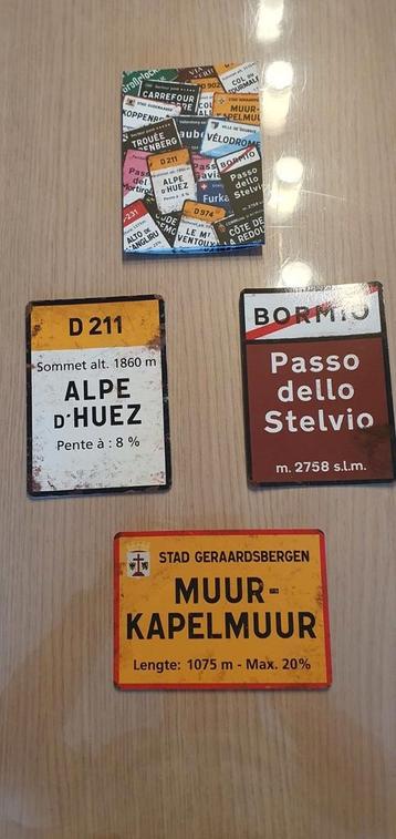 Kartonnen kaarten  beschikbaar voor biedingen