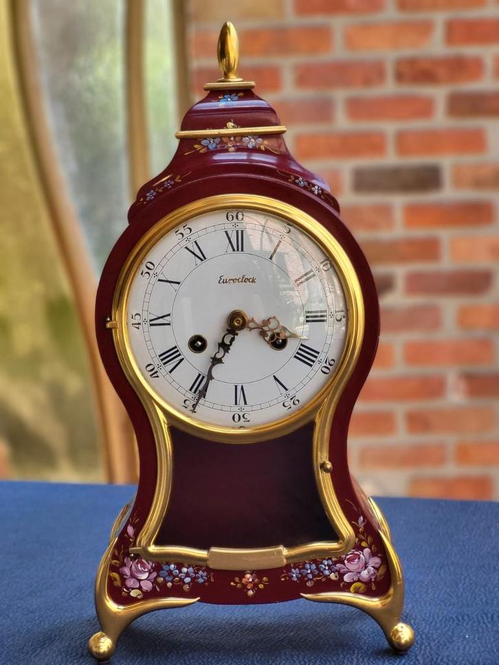 vintage handgeschilderde euroclock Neuchatel klok, Antiek en Kunst, Antiek | Klokken, Ophalen