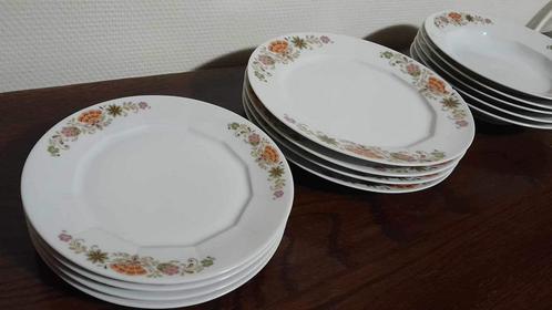 Lot de vaisselle et verrerie vintage pour fêtes ou goûter, Antiquités & Art, Antiquités | Services (vaisselle) pièces, Enlèvement