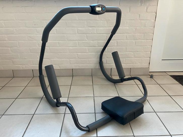 Buikspiertrainer met computer, Sport en Fitness, Fitnessmaterialen, Zo goed als nieuw, Ophalen