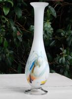 Dalian Snowflake Opaline Witte Glazen Vaas, Huis en Inrichting, Woonaccessoires | Vazen, Ophalen of Verzenden, Zo goed als nieuw