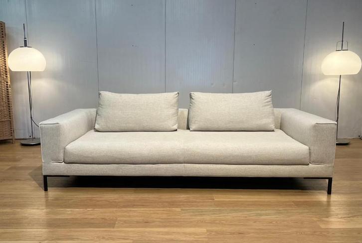 TAPISSÉ NEUF Design on Stock Aikon canapé 4 places garantie, Maison & Meubles, Canapés | Salons, Neuf, Banc droit, Quatre personnes ou plus