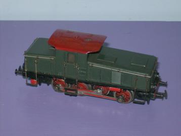 Oude metalen treinwagon van märklin.