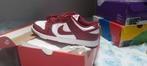 Nike dunk low maat 43 Team read, Kleding | Heren, Schoenen, Ophalen, Nieuw
