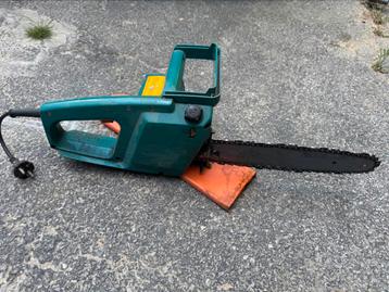 Vintage Black & Decker kettingzaag beschikbaar voor biedingen