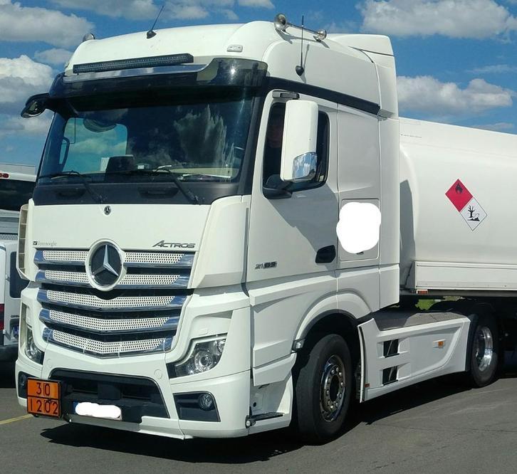 Topoccasie Actros 2163LS + PTO + ADR Tank, Auto's, Vrachtwagens, Particulier, ABS, Adaptive Cruise Control, Airbags, Airconditioning