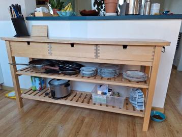 Keuken wandrek met werkblad en 3 lades beschikbaar voor biedingen