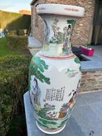 2 grote Chinese vazen XXe eeuw – familie Rose-Canton, Antiek en Kunst, Ophalen