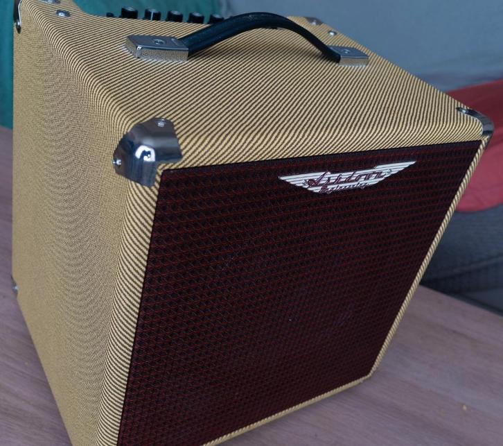 ASHDOWN STUDIO 10 TWEED, Musique & Instruments, Amplis | Basse & Guitare, Comme neuf, Guitare basse, 50 à 100 watts, Enlèvement