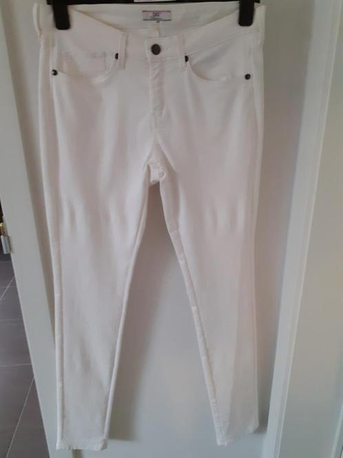 CKS Witte spijkerbroek Maat: 40 Prijs: € 4, Kleding | Dames, Spijkerbroeken en Jeans, Zo goed als nieuw, W30 - W32 (confectie 38/40)