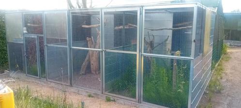 Voliere met 3 vluchten., Dieren en Toebehoren, Vogels | Hokken en Kooien, Gebruikt, Volière, Ophalen