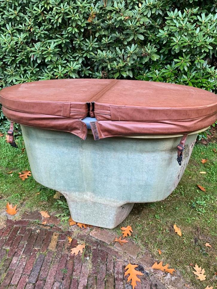 2 persoons hottub kuip / isolatie deksel / doe-het-zelf, Tuin en Terras, Zwembad-toebehoren, Zo goed als nieuw, Ophalen