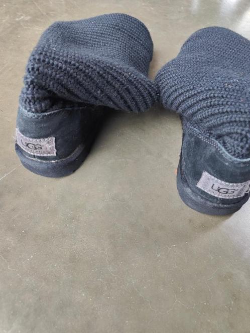 Winterlaars UGG gebreid zwart M39, Kleding | Dames, Schoenen, Gedragen, Hoge laarzen, Zwart, Ophalen of Verzenden